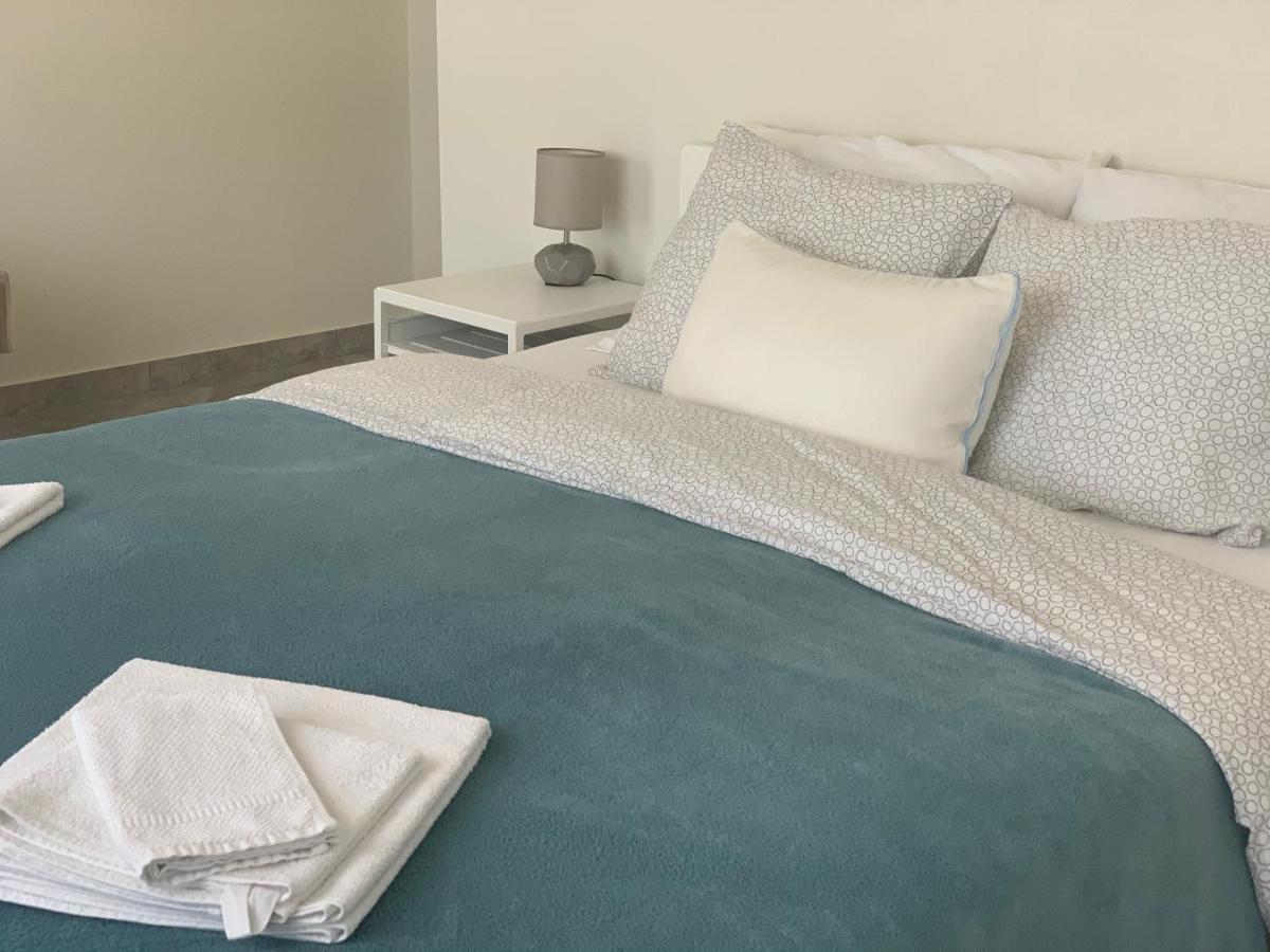Appartamento Lux House Olga Ruma Esterno foto
