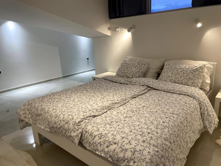 Appartamento Lux House Olga Ruma Camera foto