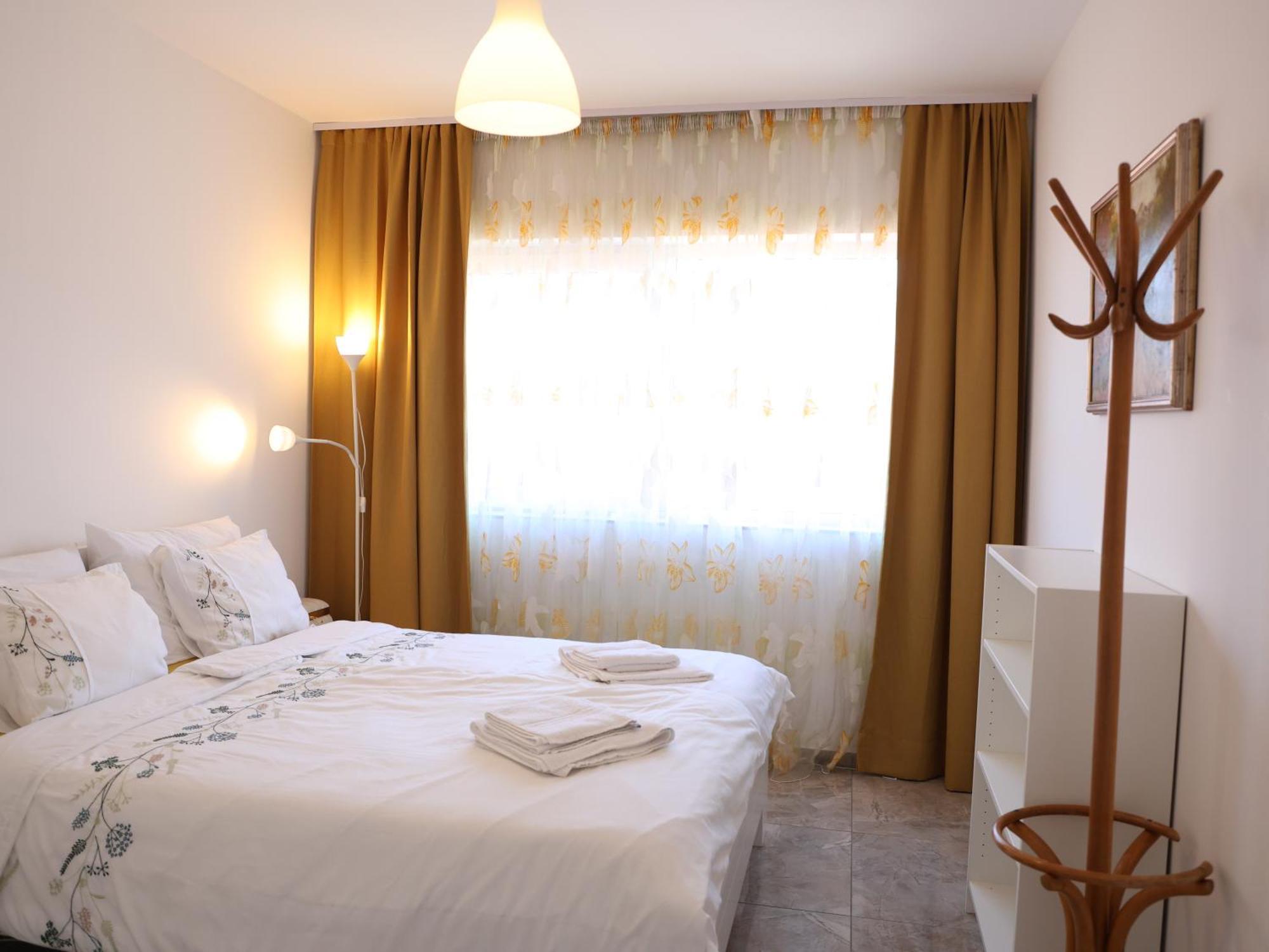 Appartamento Lux House Olga Ruma Esterno foto