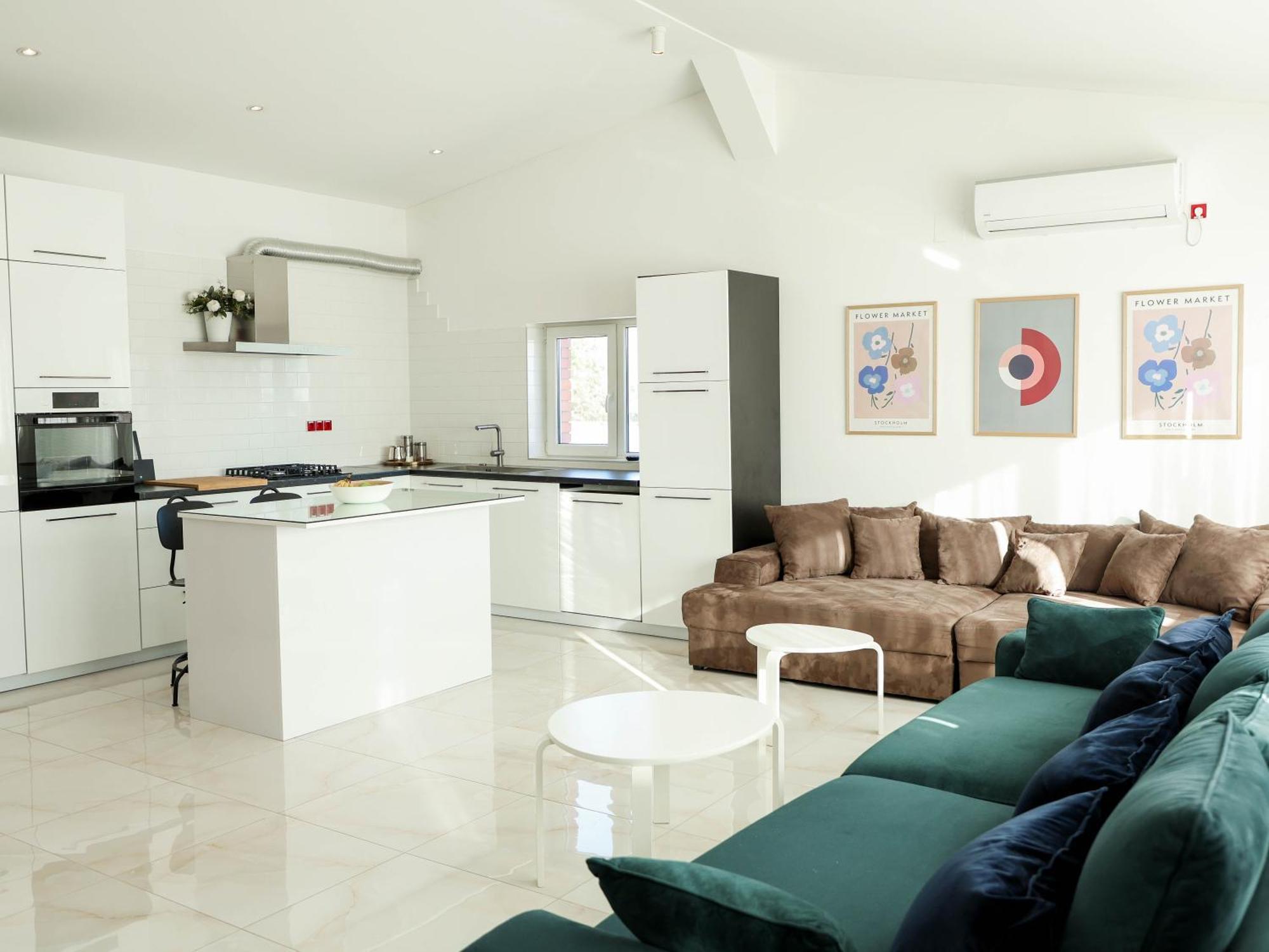 Appartamento Lux House Olga Ruma Esterno foto