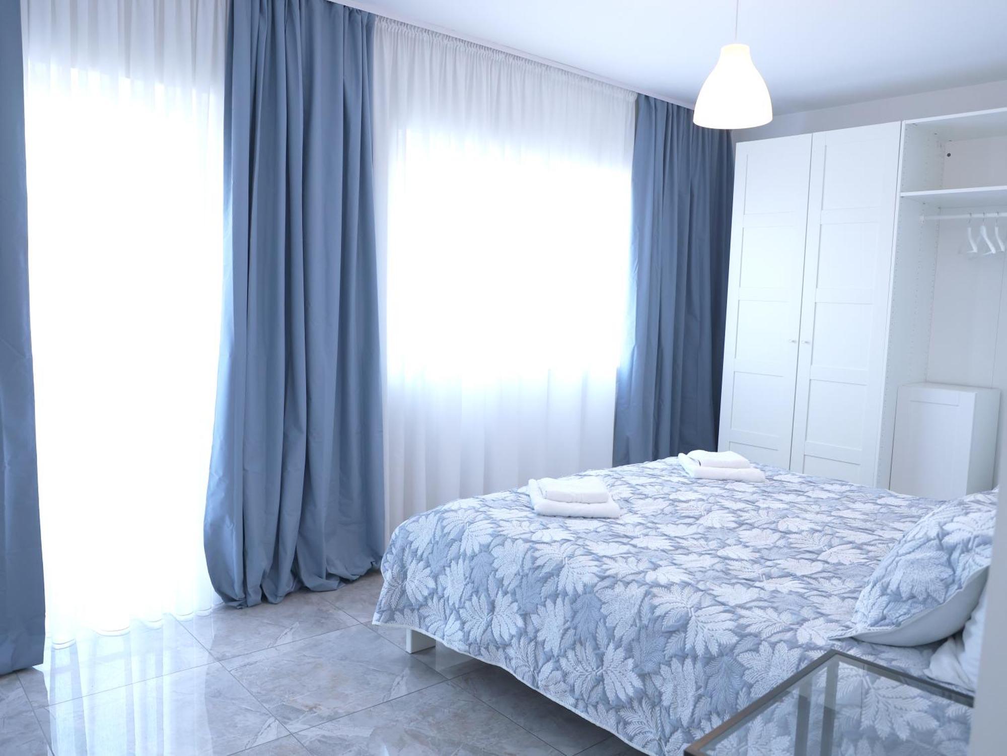 Appartamento Lux House Olga Ruma Esterno foto