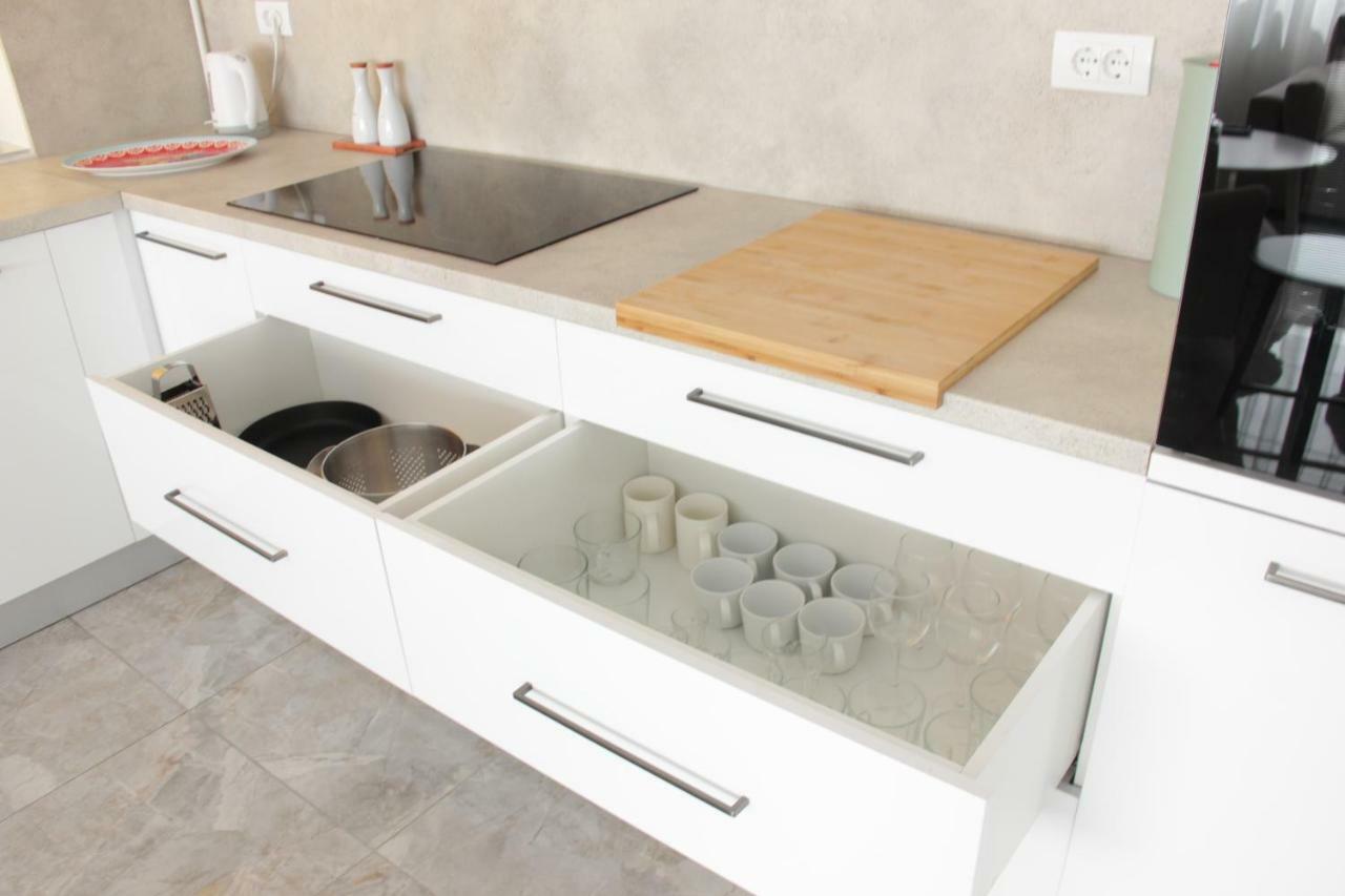 Appartamento Lux House Olga Ruma Esterno foto